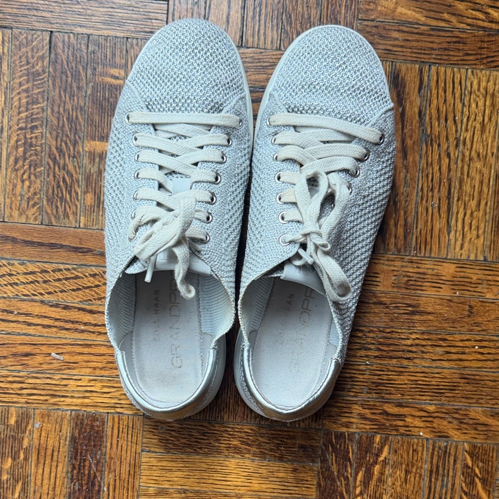 Casual Knit Lace-Up Sneakers in Light Gray